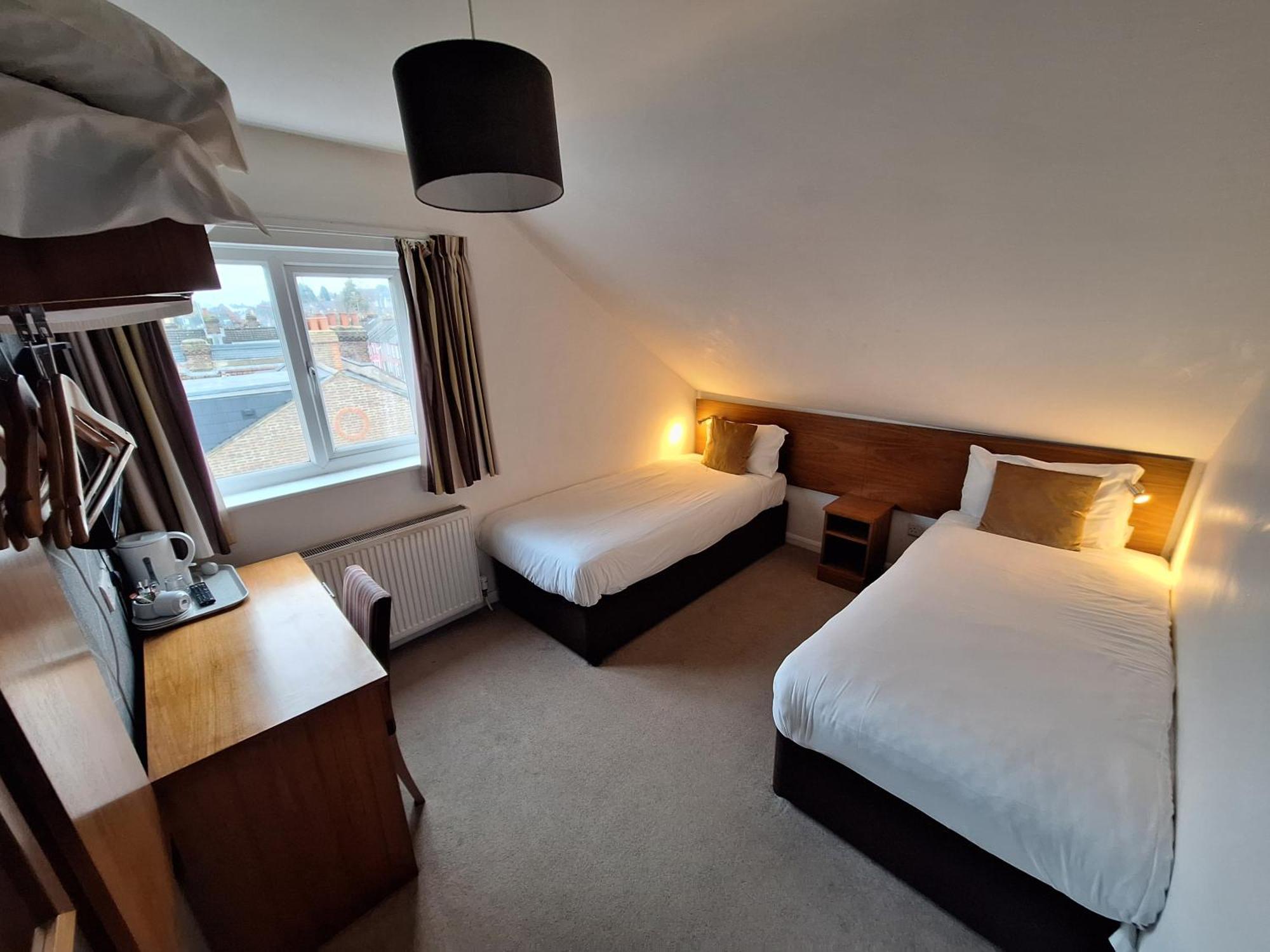 Stockwood Hotel - Luton Airport Exterior foto