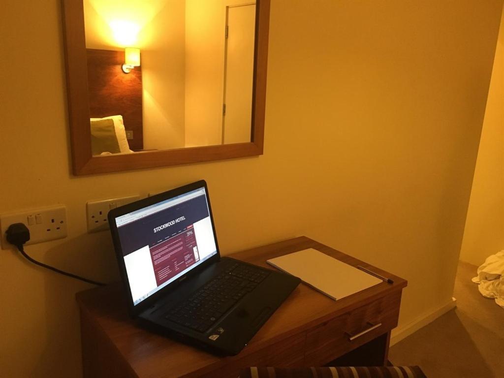 Stockwood Hotel - Luton Airport Zimmer foto